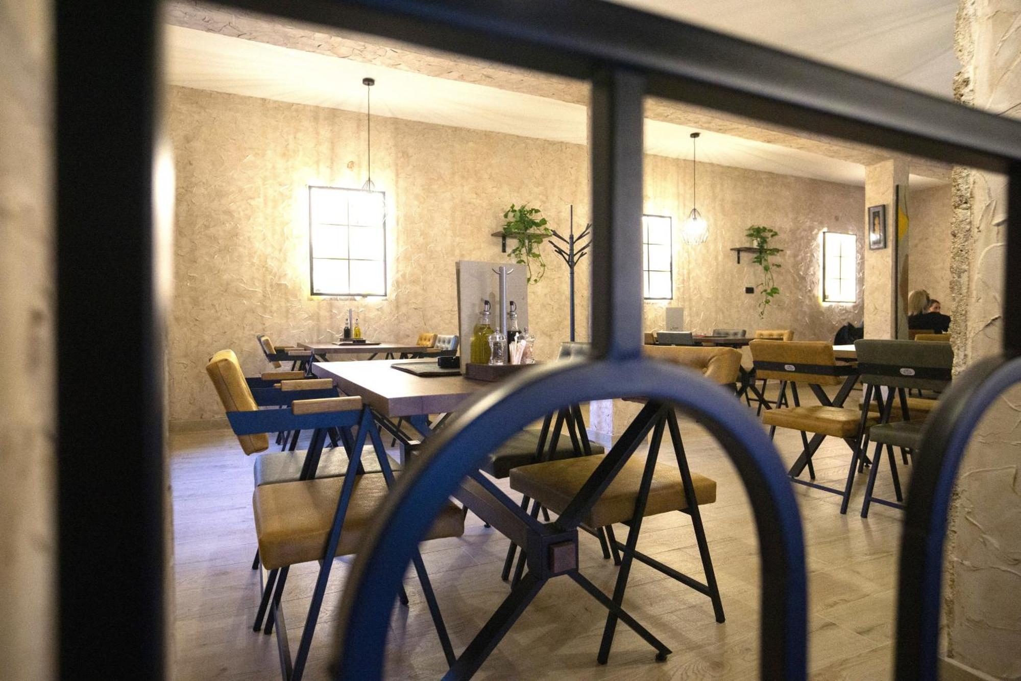 Jazina Hotel Trebinje Exterior foto