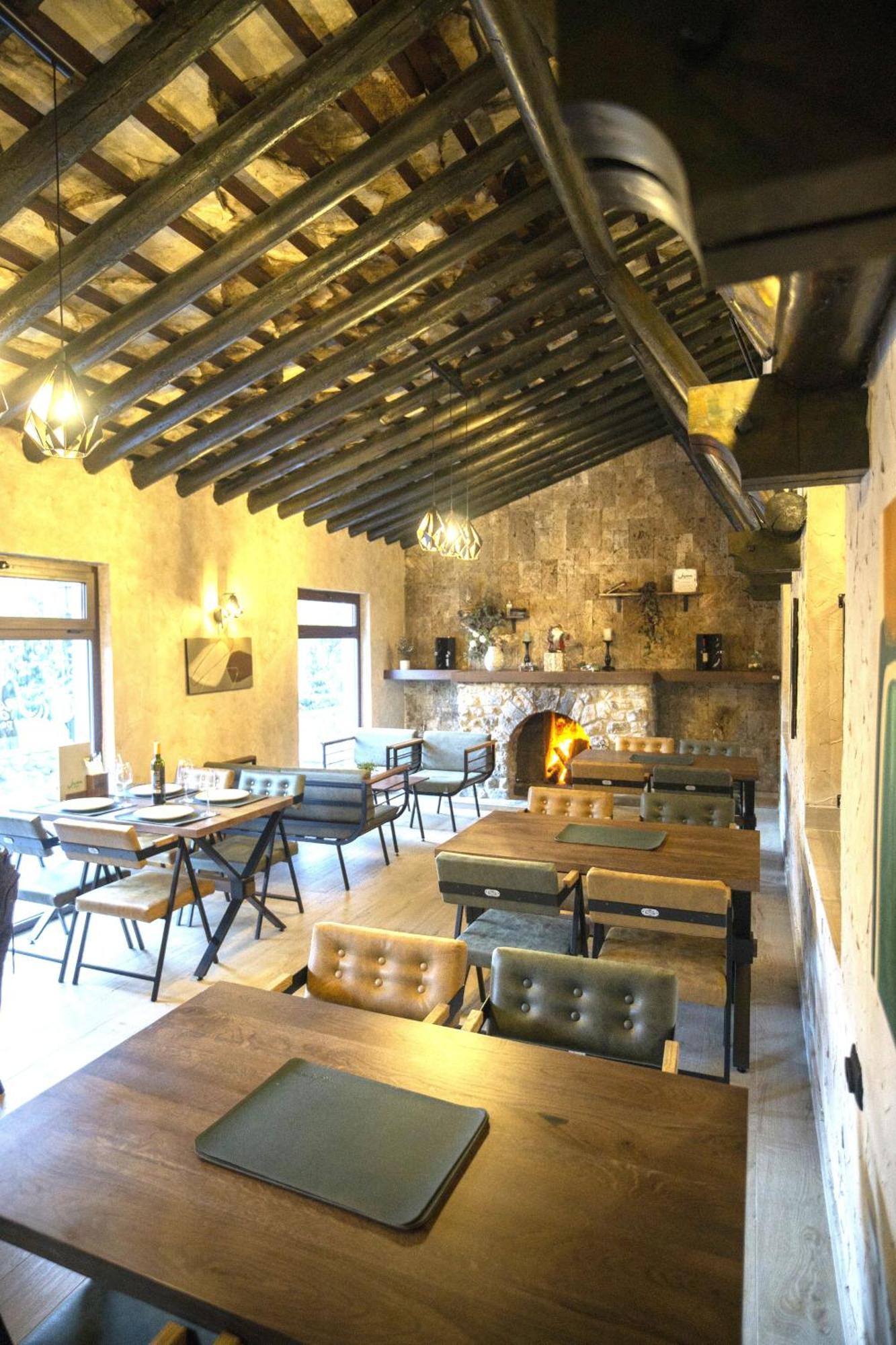 Jazina Hotel Trebinje Exterior foto